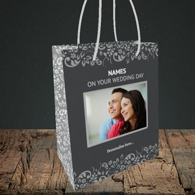 Picture of Baroque, Wedding Design, Small Portrait Gift Bag