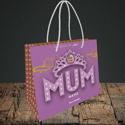 Picture of The Queen, Mother's Day Design, Small Landscape Gift Bag