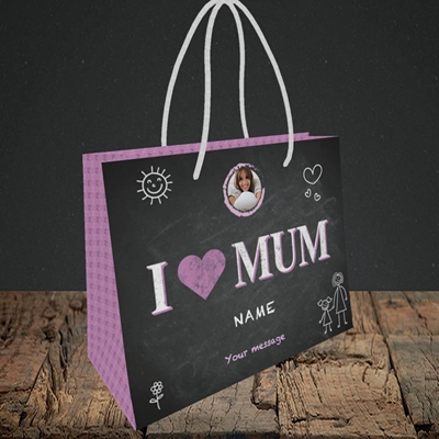 Picture of I Love Mum (Chalk Board), Small Landscape Gift Bag