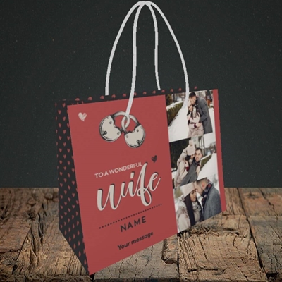 Picture of Wonderful Wife, Valentine's Design, Small Landscape Gift Bag