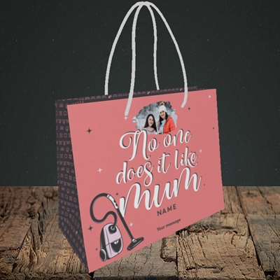 Picture of No One Does It Like Mum, Mother's Day Design, Small Landscape Gift Bag