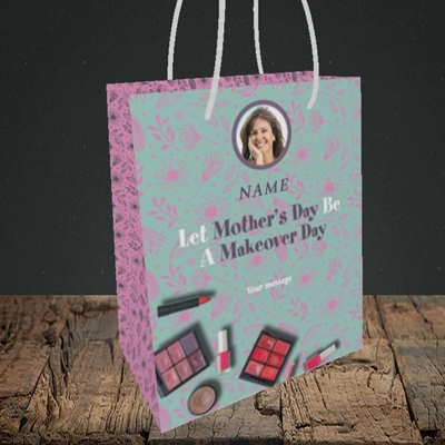 Picture of Makeover Day, Mother's Day Design, Small Portrait Gift Bag