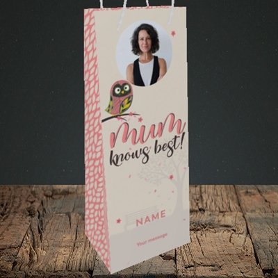 Picture of Mum Knows Best, Mother's Day Design, Bottle Bag