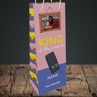 Picture of King Of The Remote, Father's Day Design, Bottle Bag