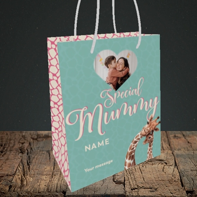 Picture of Mummy Giraffe, Mother's Day Design, Small Portrait Gift Bag